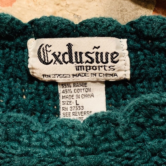 Vintage Hunter Green Sweater Scallop Detail - Picture 3 of 6